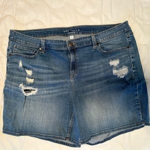 Maurices distressed denim shorts.
